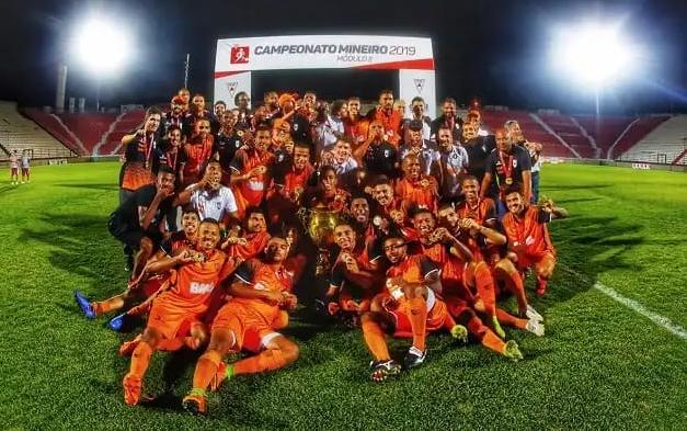 Coimbra campeão do Módulo II do Mineiro