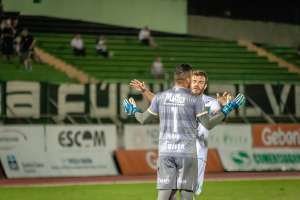 Avenida-RS 1 x 0 Ferroviária-SP - Periquito assume liderança do Grupo A17 da Série D