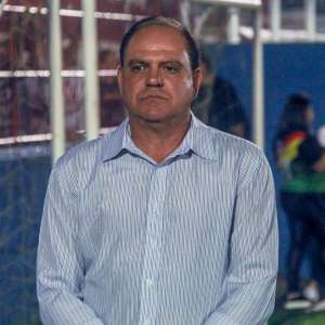 Série D: Com dedo de Waguinho Dias nas substituições, Brusque vence de virada e vira líder