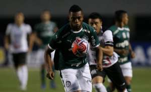 Presidente do Santos diz ter interesse em atacante do Palmeiras: 'Depende só deles'