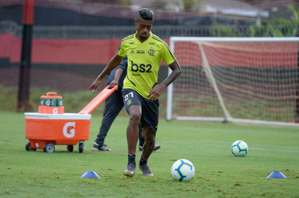 Fla tem volta de Rhodolfo e 1º treino em CT de sobreviventes de incêndio trágico