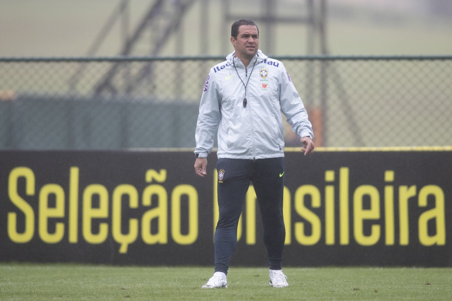 De olho em Tóquio, Jardine convoca Seleção Olímpica e desfalca times brasileiros