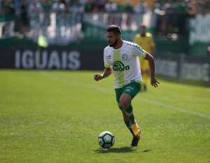 Série B: Guarani negocia contratação de Lourency, atacante da Chapecoense, por empréstimo