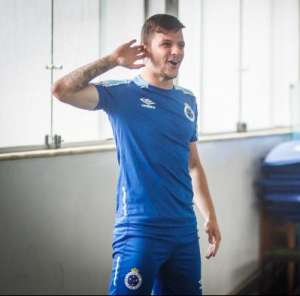 Chapecoense bate a concorrência do Avaí e contrata ex-atacante da Ponte