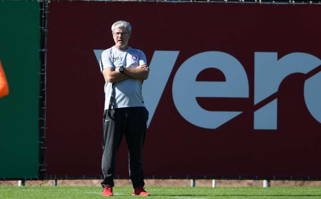 O técnico Odair Hellmann pode ter mais duas preocupações para a sequência do Internacional no Brasileirão e na Copa do Brasil. (Foto: Divulgação)