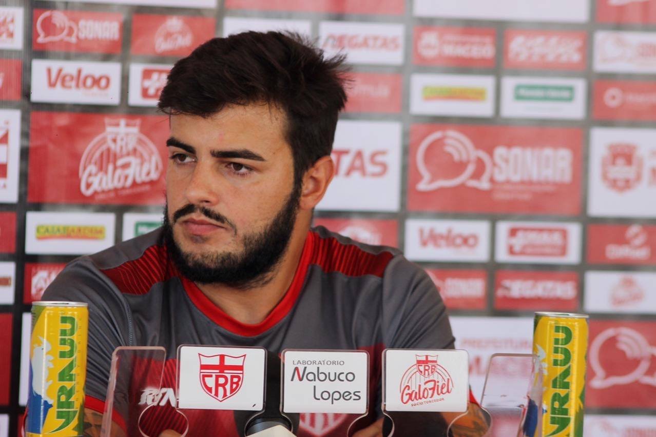 Série B: Lateral exalta preparo do CRB e mira alto: “Meta é o acesso”