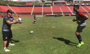 Série B: Vitória treina no Barradão de olho no São Bento
