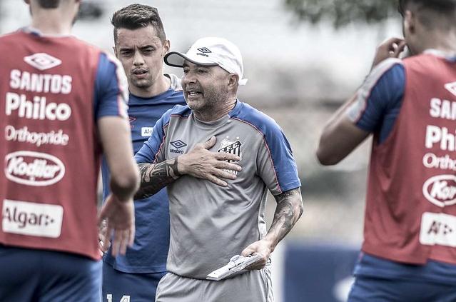 Jorge Sampaoli comandou o treino do Santos