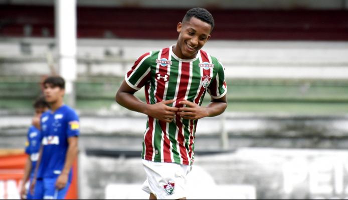 Após gol decisivo para o Fluminense, João Pedro revela conselhos de Richarlison