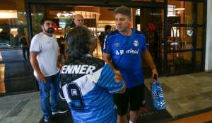 Renato admite interesse em ex-Santos e não se abala com mau início do Grêmio