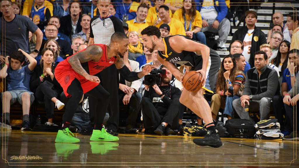  Stephen Curry brilha e Warriors vencem Blazers e abrem 2 a 0 na final do Oeste