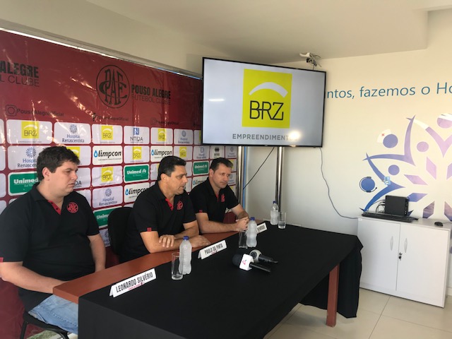 Pouso Alegre apresenta nova comissão técnica para disputa do Mineiro