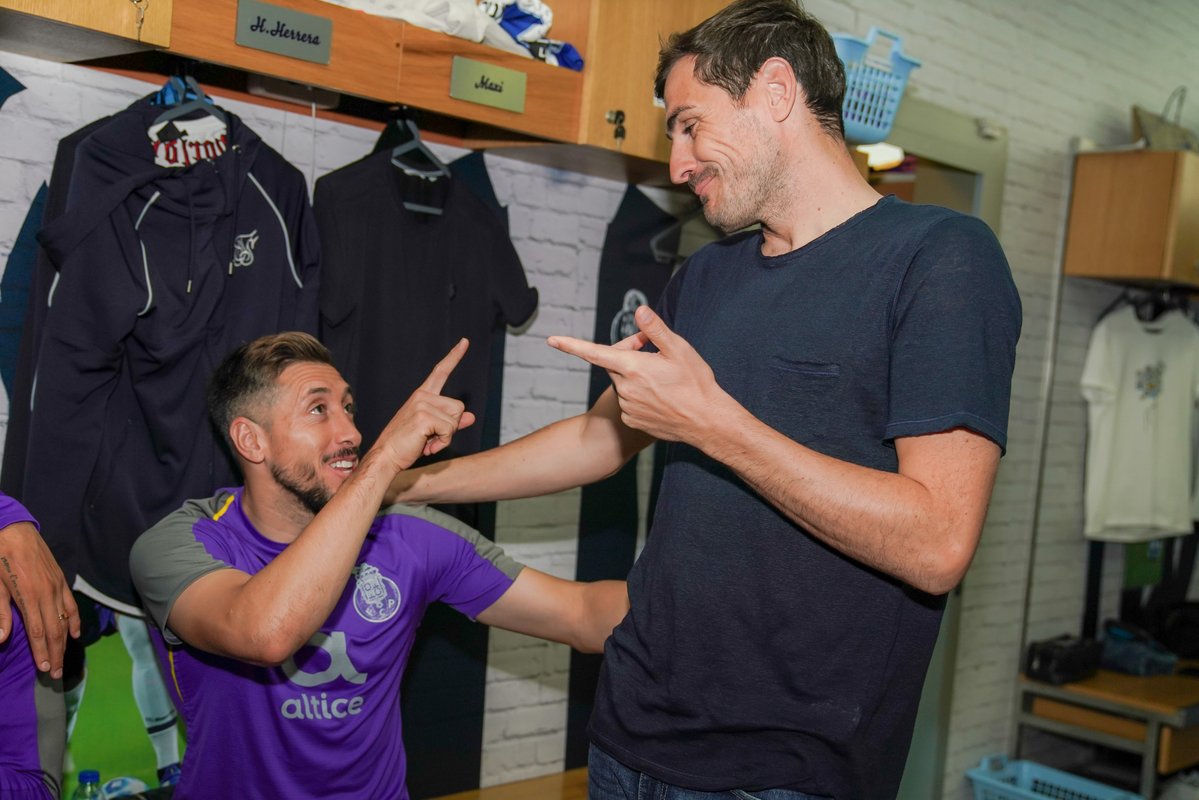 Casillas desmente aposentadoria após enfarte: ‘Deixem que eu anuncie a notícia’