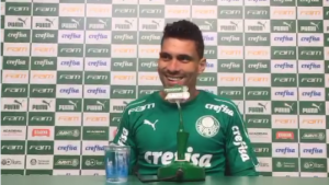 Moisés afirma que jogo com o Santos vai trazer 'desgaste mental' ao Palmeiras