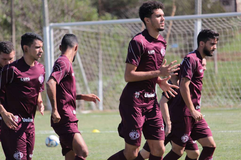 Após esta partida no Paraná, a Ferroviária volta a jogar na Fonte Luminosa e irá enfrentar novamente o Maringá. (Foto: Jonatan Dutra/Ferroviária)
