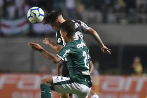 Diogo Barbosa explica segredo para a goleada: 'Santos não gosta de marcar'