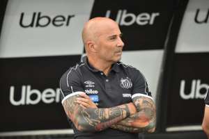 Presidente do Santos elogia Sampaoli, mas contraria pedido por jogos só na Vila