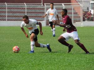 PAULISTA SUB-15: Juventus supera São Caetano e divide liderança com o Corinthians