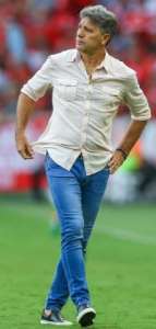 Técnico não perde a pose e diz que Grêmio não merecia perder para o Ceará