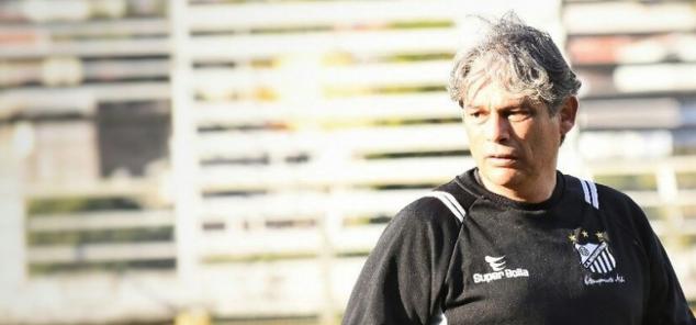 Série C: Técnico ex-Londrina é o favorito do Santa Cruz; Ranielle e Veiga estão na lista