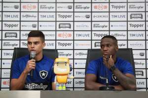 Lateral do Botafogo revela dicas de Gatito para duelo da Copa Sul-Americana