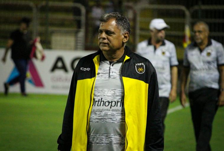 Líder e invicto, Toninho Andrade valoriza melhor defesa da Série C