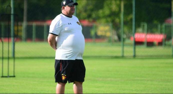 Guto Ferreira foi escolhido técnico da rodada - Anderson Stevens/ Sport