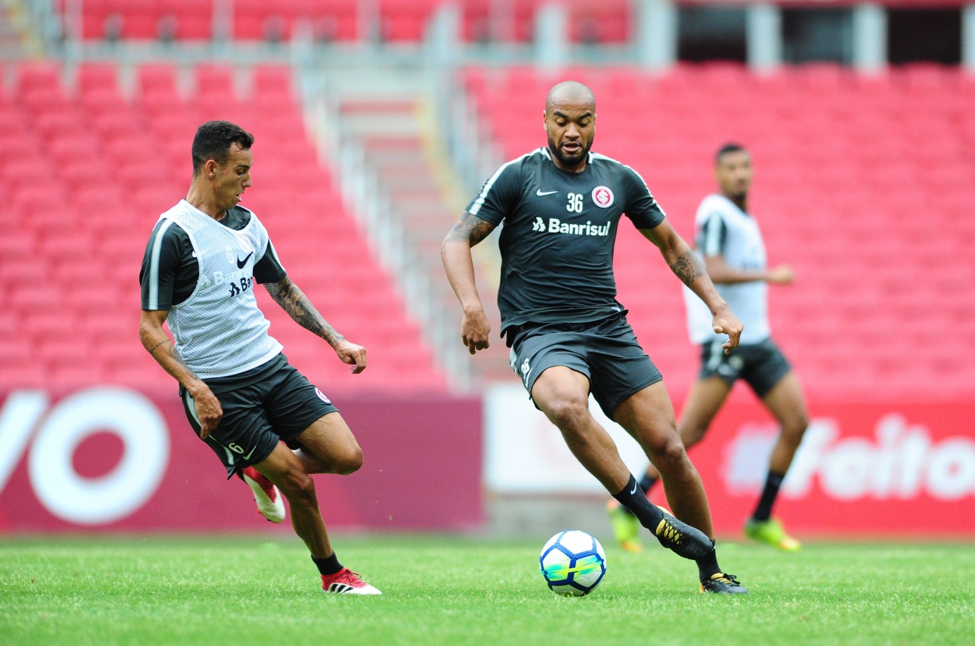 Inter confirma lesão e Rodrigo Moledo só voltará depois da Copa América