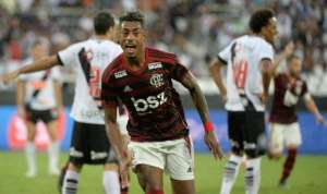 Bruno Henrique minimiza pressão no Flamengo depois de protestos da torcida