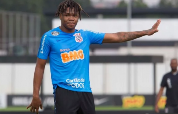 Matheus Jesus vem se destacando no Corinthians