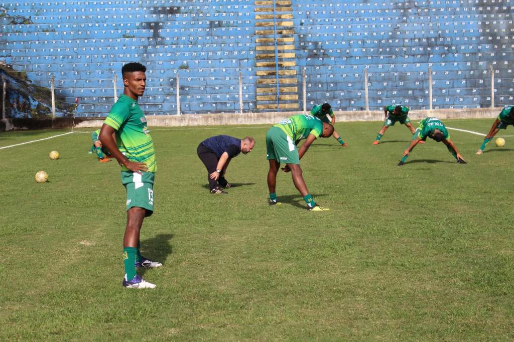  XV de Jaú anuncia lateral que estava na Série D e agenda jogo-treino