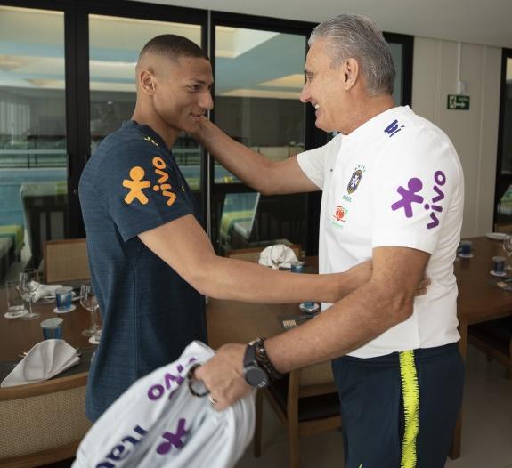 Por falta de atletas, seleção muda atividade no 1º dia de treinos em Teresópolis