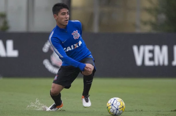 Série B: São Bento acerta com meia Fabrício Oya, do Corinthians