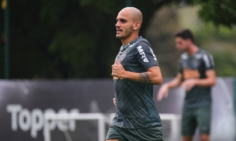 Recuperado de lesão, lateral cobra arrancada do Atlético-MG