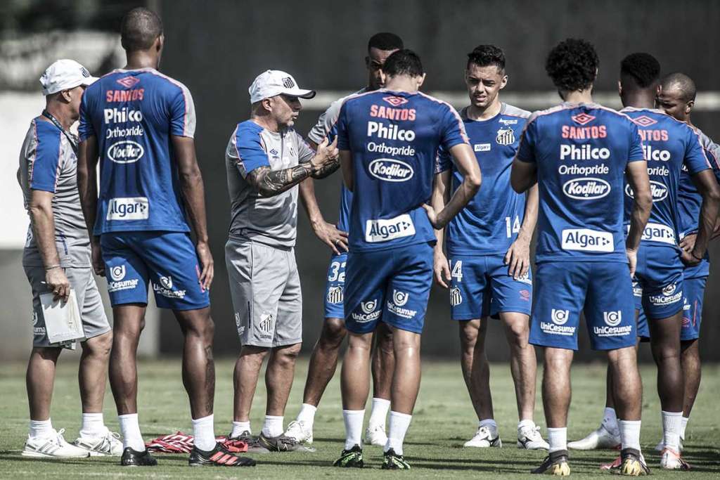 Após goleada no Pacaembu, Santos tem volta à Vila como estímulo para recuperação