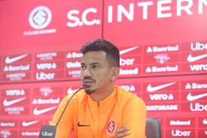 Lindoso pede atenção contra o Santos, mas confia em 1ª vitória do Inter fora