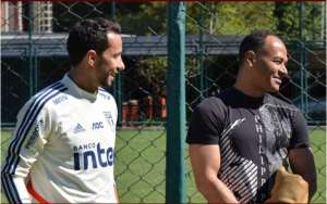 Com presença de Cafu, São Paulo encerra preparação para clássico com Corinthians