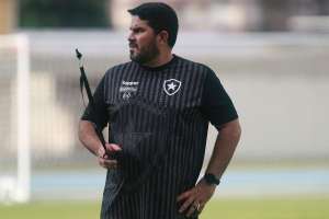 Após revés, Barroca fala em 'virar a chave' no Botafogo e mira Sul-Americana