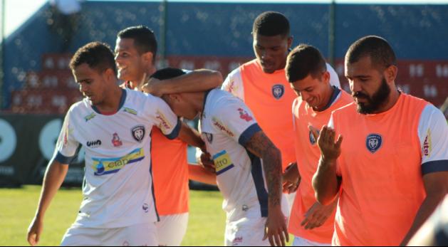 Cianorte vence o Caxias - Diego Menegon