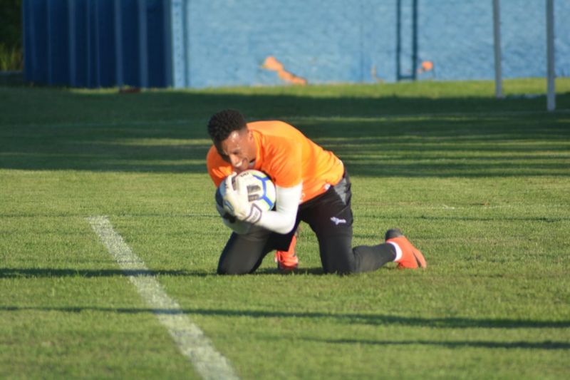 Ainda sem vencer, CSA aposta no fator casa para desencantar contra o Goiás