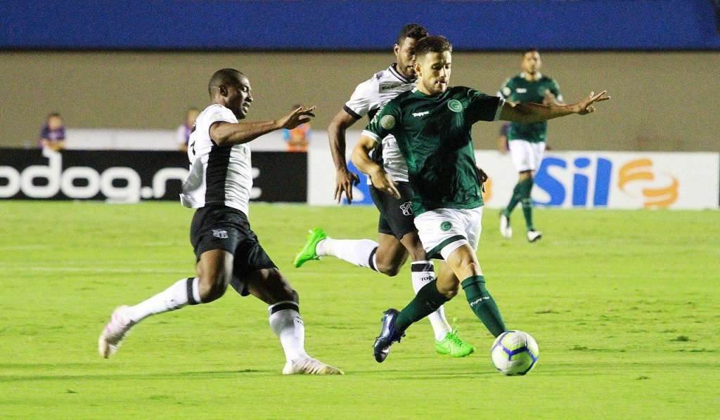Goiás tenta terceiro triunfo seguido para se aproximar dos líderes do Brasileirão