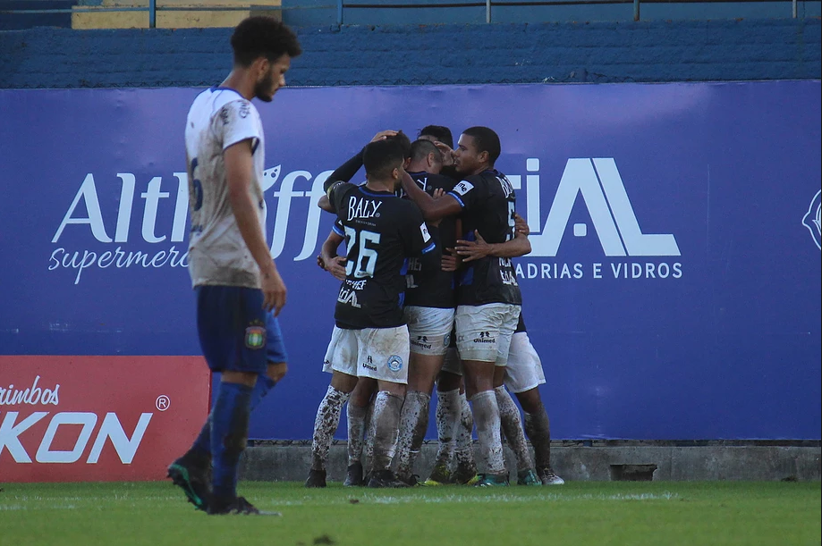 Série D: Tubarão-SC vence São Caetano-SP e comemora sobrevivência no Grupo A16