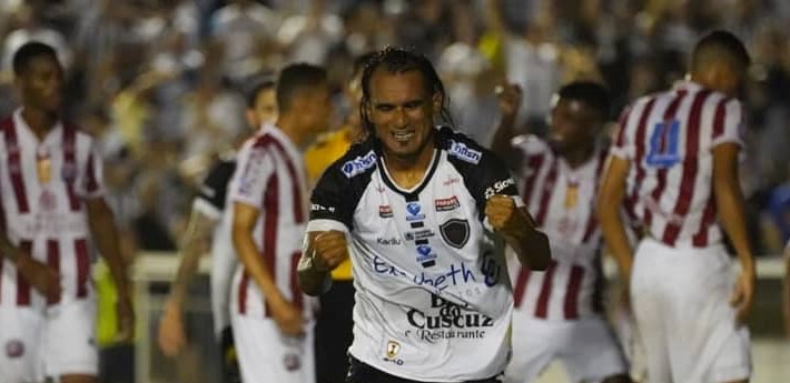 Enercino busca espaço no Botafogo da Paraíba. (Foto: Nayda Araújo / Botafogo-PB)