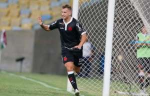 Maxi López oficializa rescisão com Vasco e entra na Justiça para receber salários