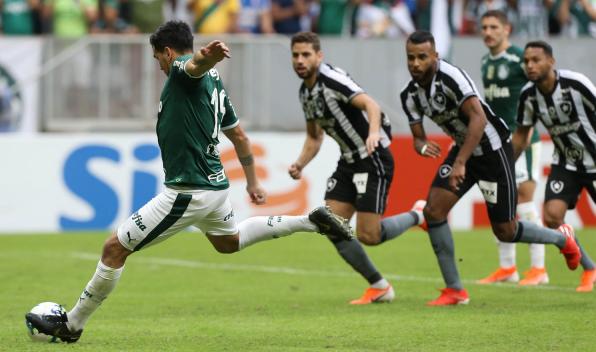 Gomez vem fazendo grande trabalho no Palmeiras