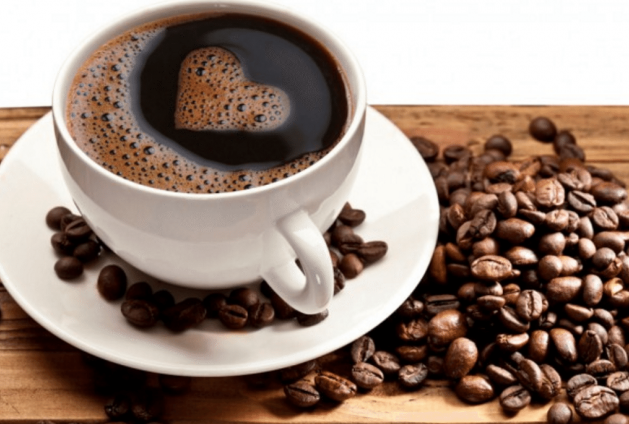 Café acumula benefícios de ingerido na forma correta