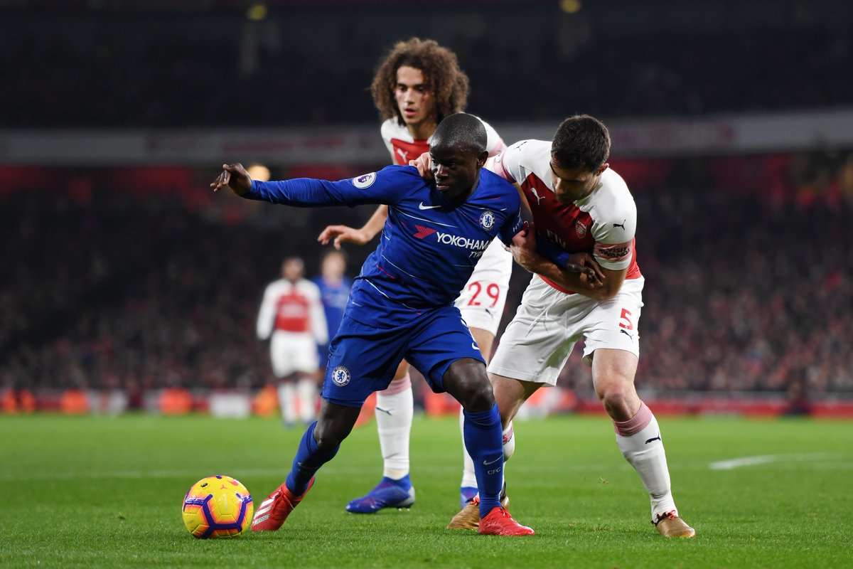 Proibição de comprar jogadores impõe desafio de gestão ao Chelsea