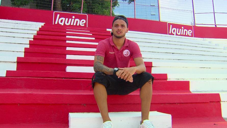 Atacante Odilávio teve constatada uma lesão no menisco e terá que operar. (Foto: Divulgação)