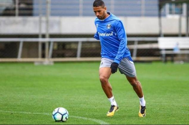 De volta ao meio-campo, Michel vê Grêmio com ‘ânimo renovado’ contra o Juventude
