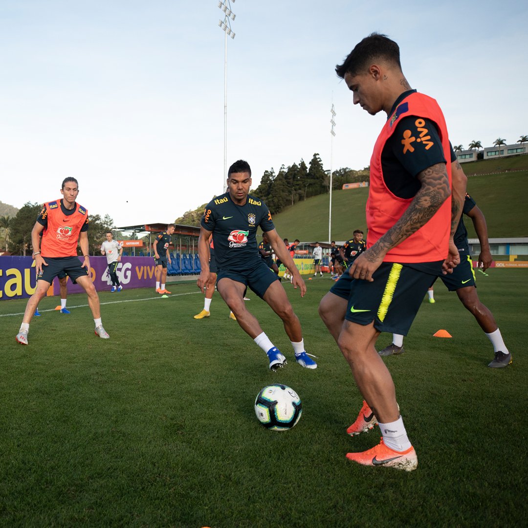 Veteranos tem cuidado redobrado na preparação do Brasil para a Copa América